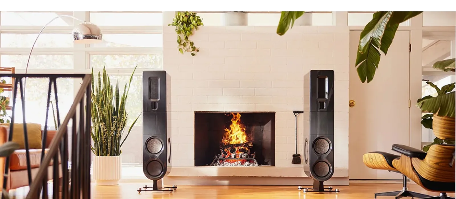 PS Audio high-end hifi audiosysteem met Aspen speakers in een huiskamer